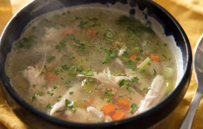LCHF Hühnersuppe LCHF Hühnersuppe